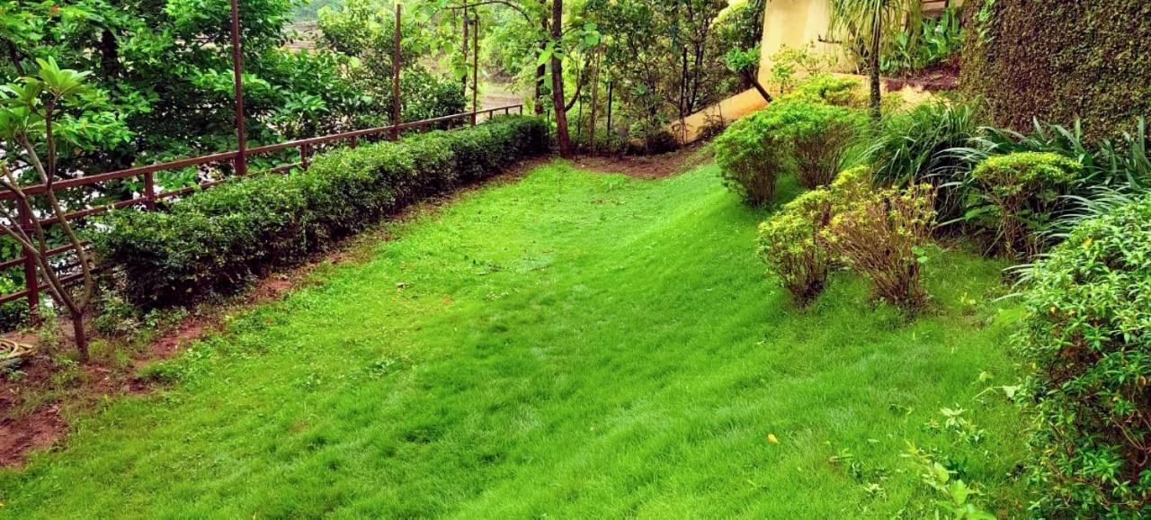 Karjat Villa Екстер'єр фото